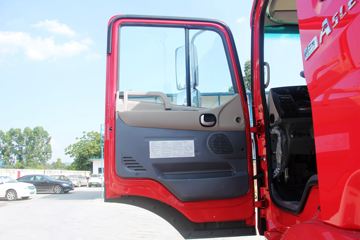 ���� �����A5L�п� ����� 200���� 4X2 6.8�ײ�դʽ�ػ���(����)(HFC5181CCYP3K1A50YS)ͼƬ