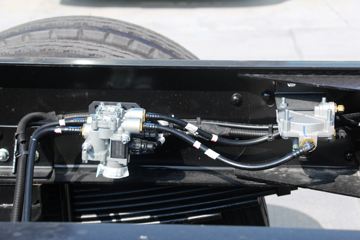 ���� �����A5L�п� ����� 200���� 4X2 6.8�ײ�դʽ�ػ���(����)(HFC5181CCYP3K1A50YS)ͼƬ