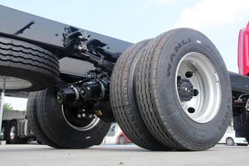 ���� �����A5L�п� ����� 200���� 4X2 6.8�ײ�դʽ�ػ���(����)(HFC5181CCYP3K1A50YS)ͼƬ