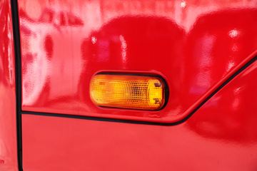 ���� �����A5X�п� 220���� 4X2 6.8�ײ�դʽ�ػ���(����)ͼƬ
