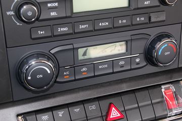 ���� �����A5X�п� 220���� 4X2 6.8�ײ�դʽ�ػ���(����)ͼƬ