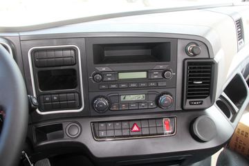 ���� �����A5X�п� 220���� 4X2 6.8�ײ�դʽ�ػ���(����)ͼƬ