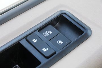 ���� �����A5X�п� 220���� 4X2 6.8�ײ�դʽ�ػ���(����)ͼƬ