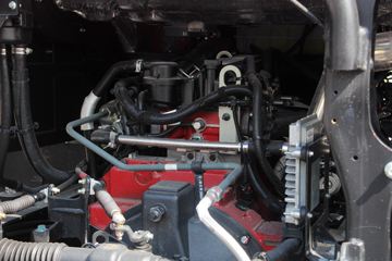 ���� �����A5X�п� 220���� 4X2 6.8�ײ�դʽ�ػ���(����)ͼƬ