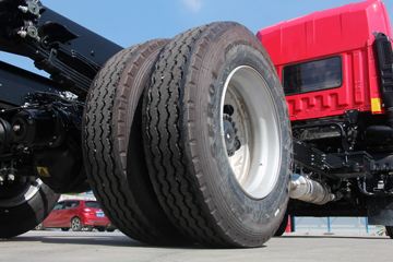 ���� �����A5X�п� 220���� 4X2 6.8�ײ�դʽ�ػ���(����)ͼƬ