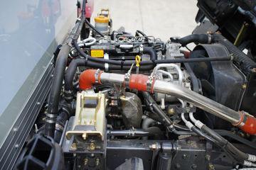 �������� ����L2 140���� 4X2 4.165�׵�����ʽ�ῨͼƬ