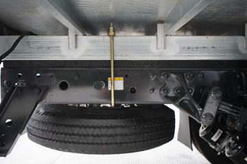 �������� ����L2 140���� 4X2 4.165�׵�����ʽ�ῨͼƬ