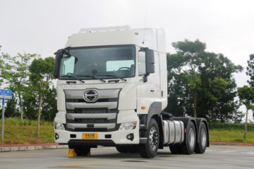 广汽日野 700智臻重卡 450马力 6X4牵引车(宽高顶)(国六)