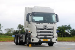 广汽日野 700智臻重卡 450马力 6X4牵引车(宽高顶)(国六)
