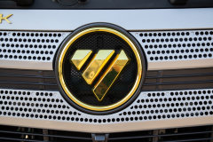 福田 欧航R pro系 220马力 4X2 9.78米AMT自动挡厢式载货车(国六)(BJ5186XXY-3A)