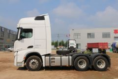 陕汽重卡 德龙X6000 560马力 6X4 AMT自动挡牵引车(SX4259GD4Q2)