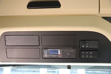 �����ؿ� ����X6000 560���� 6X4 AMT�Զ���ǣ����(SX4259GD4Q2)ͼƬ