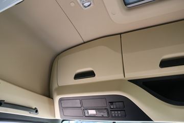 �����ؿ� ����X6000 560���� 6X4 AMT�Զ���ǣ����(SX4259GD4Q2)ͼƬ