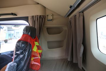 �����ؿ� ����X6000 560���� 6X4 AMT�Զ���ǣ����(SX4259GD4Q2)ͼƬ