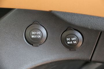 �����ؿ� ����X6000 560���� 6X4 AMT�Զ���ǣ����(SX4259GD4Q2)ͼƬ