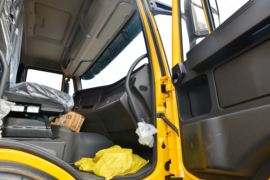 杰狮&nbsp;自卸车驾驶室                                               图片