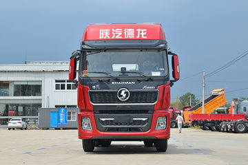 陕汽重卡 德龙X5000 经典版 530马力 4X2 LNG自动档牵引车(国六)(SX4189XE1TLQ1)