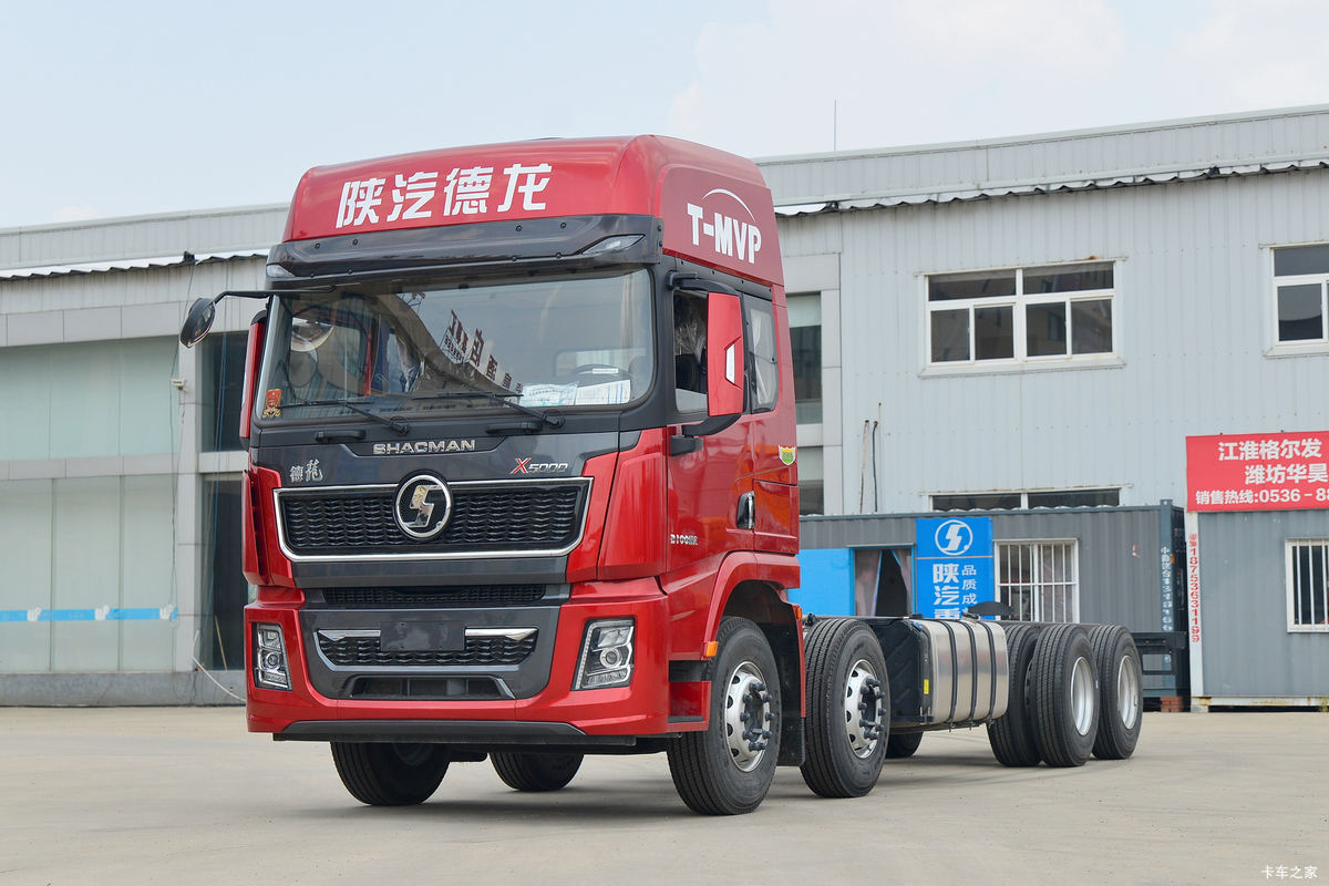 陕汽重卡 德龙X5000 绿通版 460马力 8X4 9.5米AMT自动挡栏板载货车(国六)