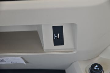 �����ؿ� ����X5000 ��ͨ�� 460���� 8X4 9.5��AMT�Զ��������ػ���(����)(SX1319XD456F1)ͼƬ