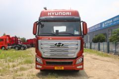 现代商用车 新一代创虎 460马力 6X4 LNG牵引车(国六)(CHM4250KPQ52NT)