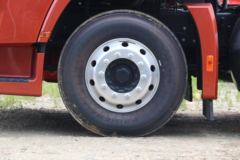 现代商用车 新一代创虎 460马力 6X4 LNG牵引车(国六)(CHM4250KPQ52NT)
