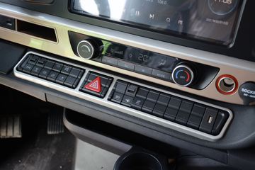 й HOWO TH7ؿ 510 6X4 AMTԶǣ()(ZZ4257V324HF1B)ͼƬ