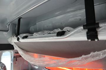 �й����� �ǵ¿�SITRAK G5�ؿ� 270���� 4X2 6.8�ײ�դʽ�ػ���(����)(����8��)ͼƬ