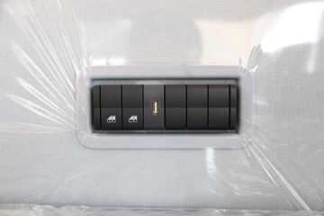 �й����� �ǵ¿�SITRAK G5�ؿ� 270���� 4X2 6.8�ײ�դʽ�ػ���(����)(����8��)ͼƬ