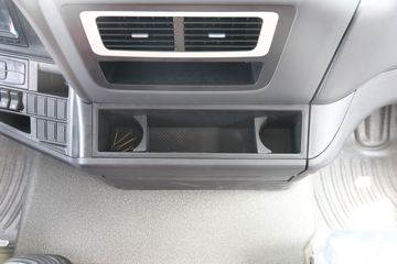 �й����� �ǵ¿�SITRAK G5�ؿ� 270���� 4X2 6.8�ײ�դʽ�ػ���(����)(����8��)ͼƬ