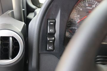 �й����� �ǵ¿�SITRAK G5�ؿ� 270���� 4X2 6.8�ײ�դʽ�ػ���(����)(����8��)ͼƬ