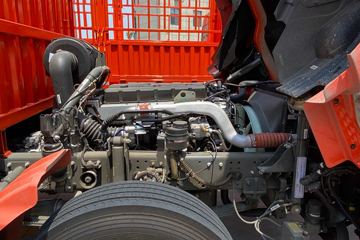 �й����� �ǵ¿�SITRAK G5�ؿ� 270���� 4X2 6.8�ײ�դʽ�ػ���(����)(����8��)ͼƬ