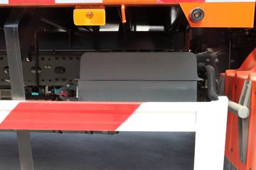 �й����� �ǵ¿�SITRAK G5�ؿ� 270���� 4X2 6.8�ײ�դʽ�ػ���(����)(����8��)ͼƬ