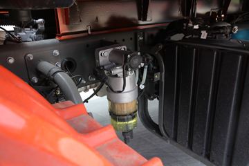 �й����� �ǵ¿�SITRAK G5�ؿ� 270���� 4X2 6.8�ײ�դʽ�ػ���(����)(����8��)ͼƬ