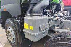 中国重汽成都商用车 豪沃V7-X 350马力 8X4 5.6米自卸车(国六)