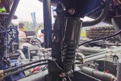 中国重汽成都商用车 豪沃V7-X 350马力 8X4 5.6米自卸车(国六)