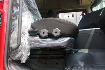 �ִ����ó� ��һ�������ؿ� 540���� 6X4 AMT�Զ���ǣ����(����)(CHM4250KPQ46T)ͼƬ