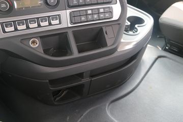 �ִ����ó� ��һ�������ؿ� 540���� 6X4 AMT�Զ���ǣ����(����)(CHM4250KPQ46T)ͼƬ