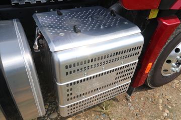 �ִ����ó� ��һ�������ؿ� 540���� 6X4 AMT�Զ���ǣ����(����)(CHM4250KPQ46T)ͼƬ