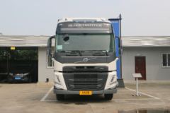 沃尔沃 新FM重卡 460马力 4X2 自动挡牵引车(国六)