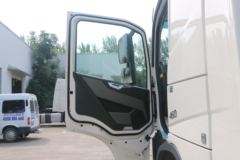 沃尔沃 新FM重卡 460马力 4X2 自动挡牵引车(国六)