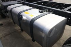 福田 欧曼EST 6系重卡 490马力 8X4 9.53米 AMT自动挡栏板载货车(国六)(BJ1319Y6GRL-06)