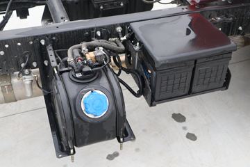 Ծ�� ��ԽC300-33 115���� 4.17�׵��������Ῠ(SH1042ZFDCMZ6)ͼƬ