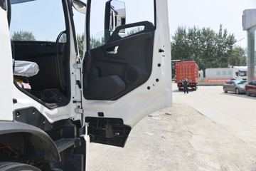 �������ó� ���KR 260���� 4X2 9.8����ʽ�ػ���(��Һ��)(����)(DFH5180XXYE8)ͼƬ