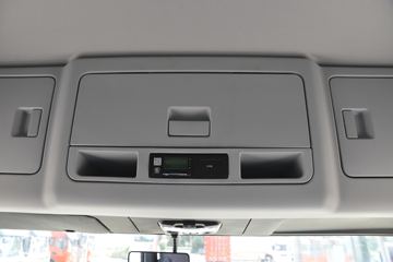 �������ó� ���KR 260���� 4X2 9.8����ʽ�ػ���(��Һ��)(����)(DFH5180XXYE8)ͼƬ