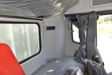 �������ó� ���KR 260���� 4X2 9.8����ʽ�ػ���(��Һ��)(����)(DFH5180XXYE8)ͼƬ