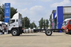 福田 欧航R系 245马力 4X2 6.2米厢式载货车(国六)(速比4.33)(BJ5186XXY-DM1)