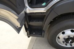 福田 欧航R系 245马力 4X2 6.2米厢式载货车(国六)(速比4.33)(BJ5186XXY-DM1)