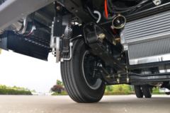 凯马 凯捷M3 尊享版 150马力 4.16米单排栏板轻卡(KMC1042B336DP6)