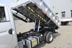 凯马 锐航HX3 95马力 4X2 3.95米自卸车(国六)