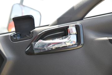 ���� ����M6 ������ 190���� 5.33�������ػ���(����)(��ɫ)ͼƬ